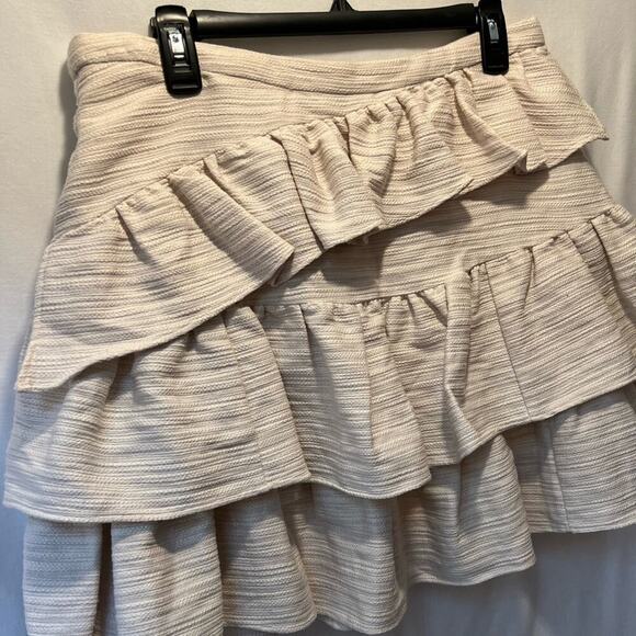 NWT Marie Oliver Cream Ruffle Skirt - Picture 2 of 6